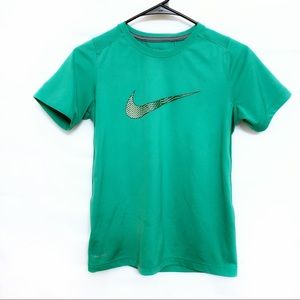 🛍 2/$12 Nike Dri Fit Shirt Size Medium (Junior)